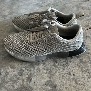 Women’s NoBull mesh runners size 8 worn 3 times